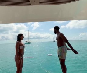 j9九游会老哥俱乐部交流🥵大尺度互动!比斯利和身材爆炸女友玩LOVE游戏 最后这一吻…