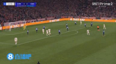 j9九游真人游戏第一平台半场-拜仁暂0-1国米 劳塔罗外脚背破门图拉姆助攻凯恩中柱失良机