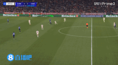 j9九游真人游戏第一平台半场-拜仁暂0-1国米 劳塔罗外脚背破门图拉姆助攻凯恩中柱失良机