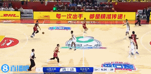 ag九游会亚洲真人第一品牌外线开炮!邢志强连中2记三分 帮助山西占据场上主动