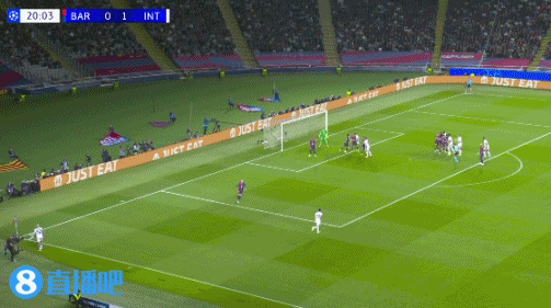 j9九游会官方登录欧冠半决赛传射，邓弗里斯成为斯内德后首位做到这点的荷兰球员